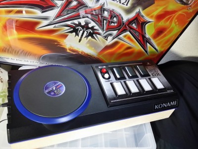 beatmaniaIIDX専用コントローラをACボタン化＆発光改造 - FlipFlopBlog